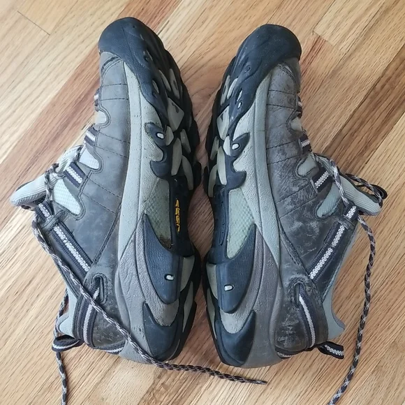 Keen Hiker LaceUps! - Picture 3 of 7